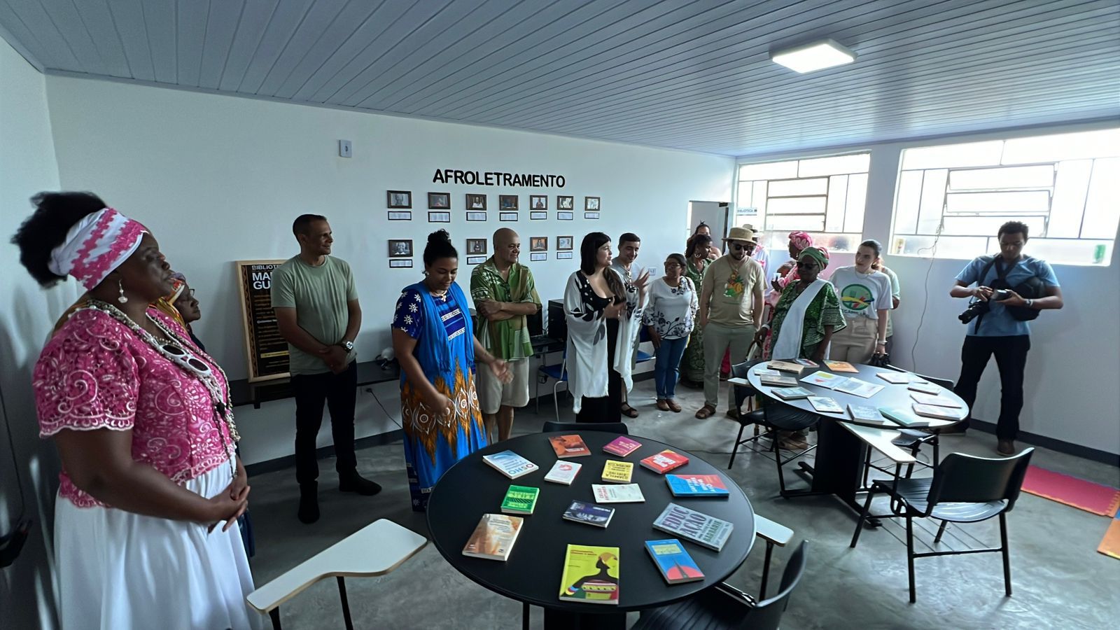 Biblioteca de quilombo é inaugurada com acervo garantido por articulação de Aava Santiago