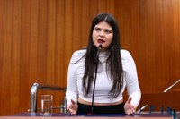 Bloco Brilha Goiânia indica Aava Santiago como titular da CEI