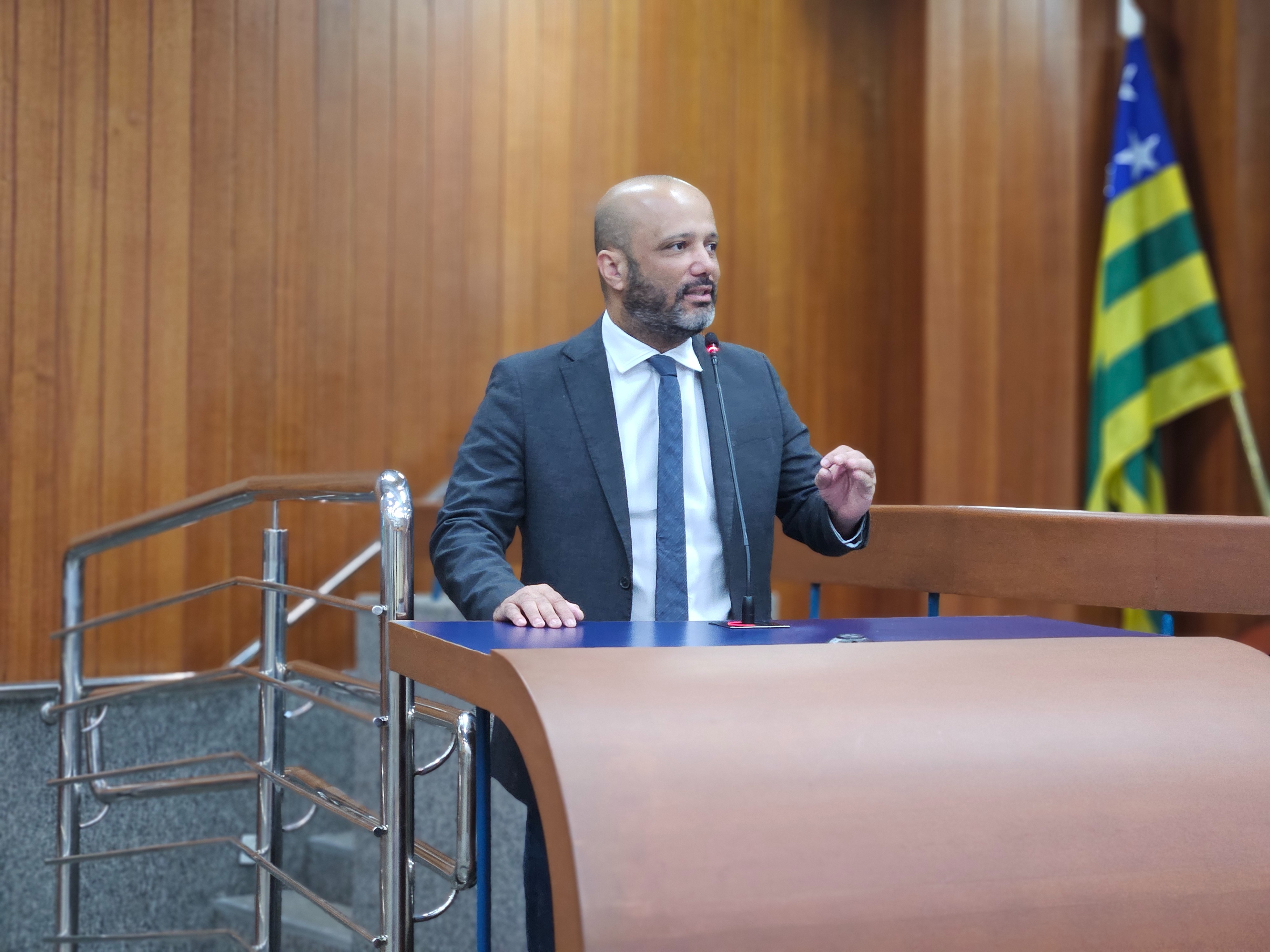 Câmara aprova, em primeira votação, criação do Programa Escola Cívico-Militar em Goiânia