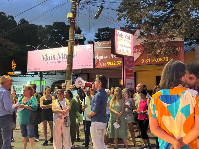 Comunidade de Parque das Laranjeiras se opõe a projeto de estacionamentos em protesto na terça-feira (25)