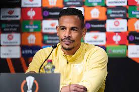 Ex-jogador do Vila Nova, Fernando Reges é reconhecido como cidadão goianiense