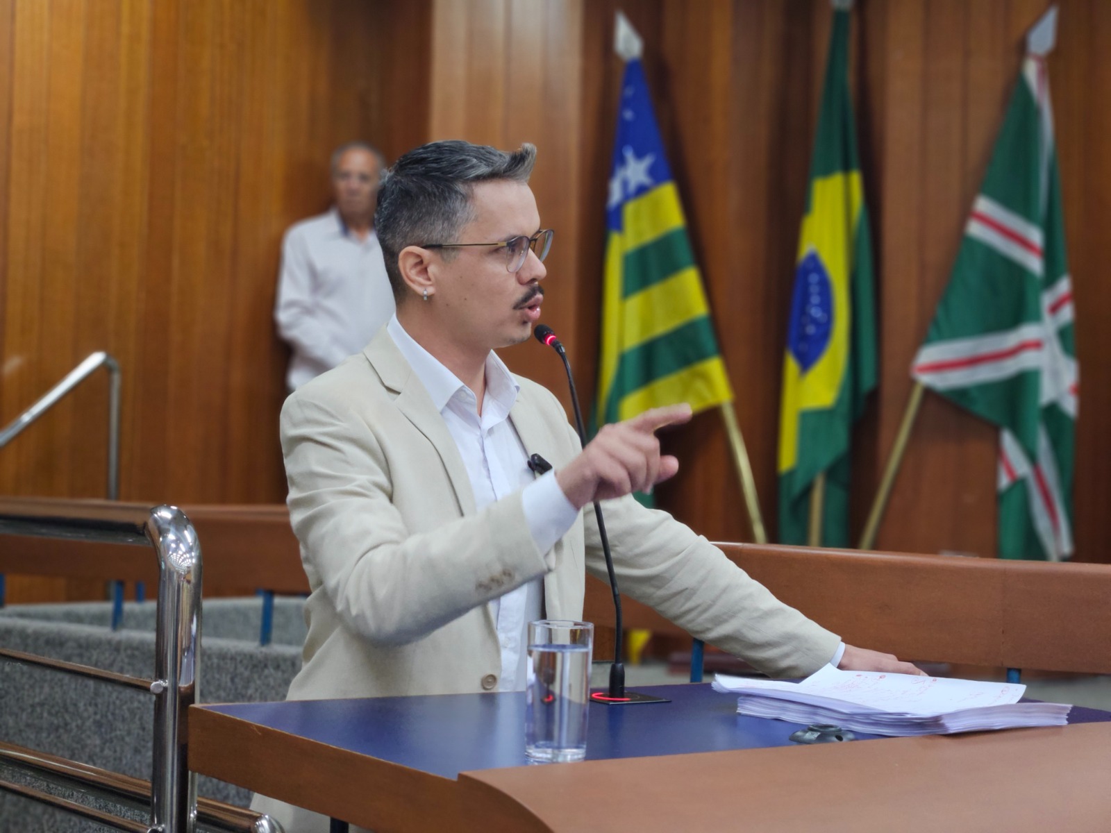 Fabrício Rosa diz que Mabel deve respeitar a Câmara e buscar justiça fiscal na cobrança de taxas e tributos