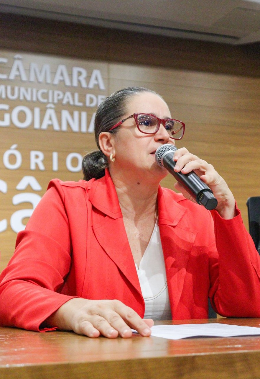 Kátia denuncia Comurg por crime ambiental após desmatamento na Marginal Botafogo
