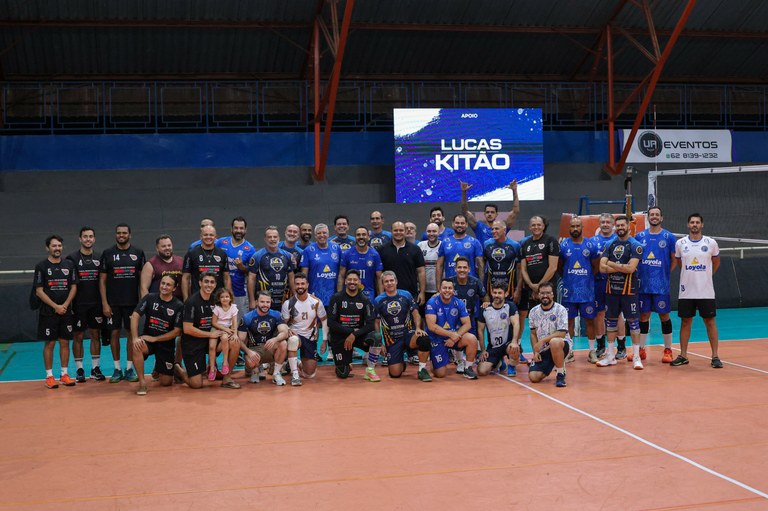 Kitão amplia acesso ao vôlei em parceria com associações de Goiás e Neurologia Ativa