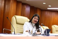 Sancionado projeto, de autoria de Aava Santiago, que obriga oferta de turmas femininas em escolinhas de futebol