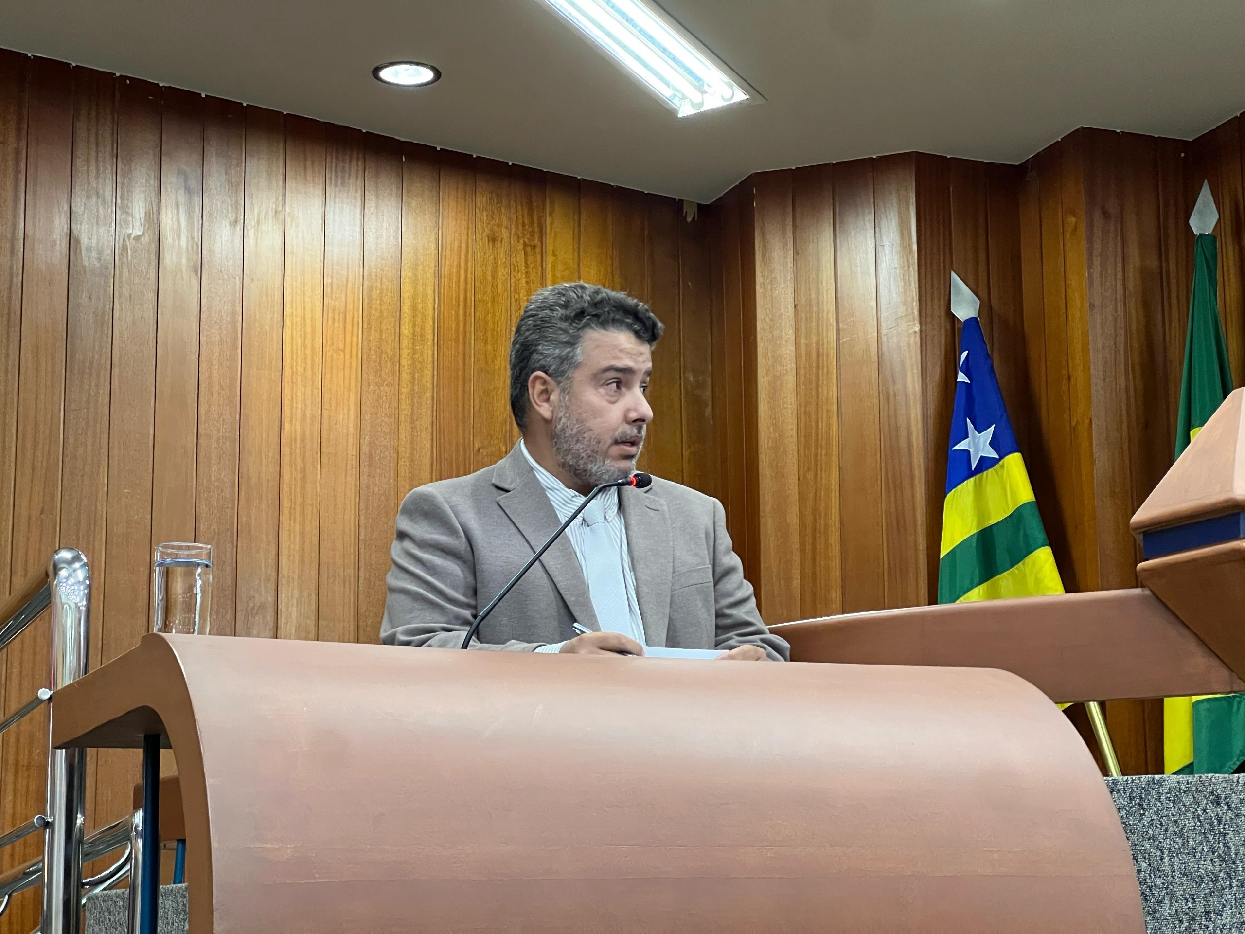 Após pressão de Heyler Leão, plano de saúde mantém atendimento a crianças autistas