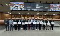 Vereador Luan Alves homenageia empresários goianienses
