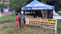 Bokão ouve moradores em tenda montada na Vila Romana