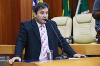 Câmara derruba veto que dá nome de pai de Clécio Alves a praça 