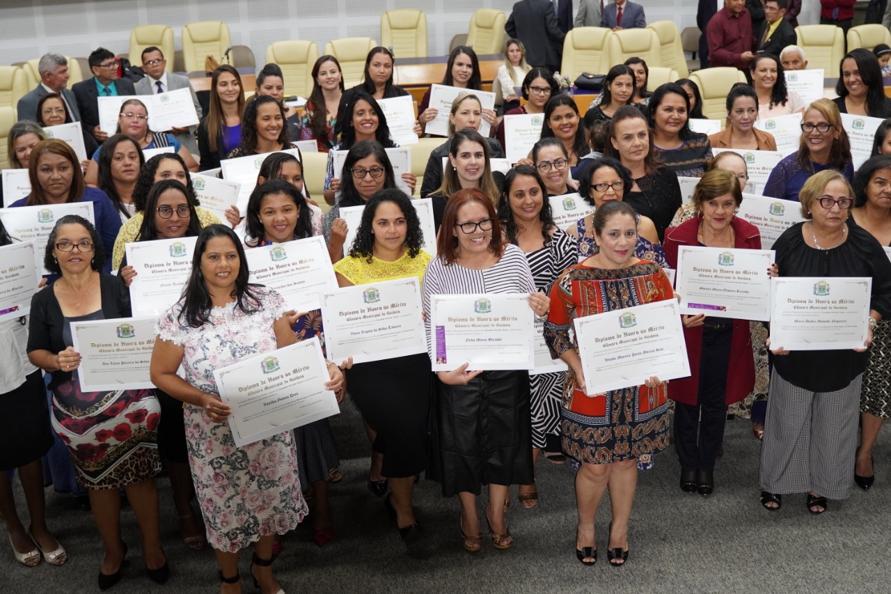 Câmara Municipal homenageia mulheres da Convenção Fraternal das Assembleias de Deus