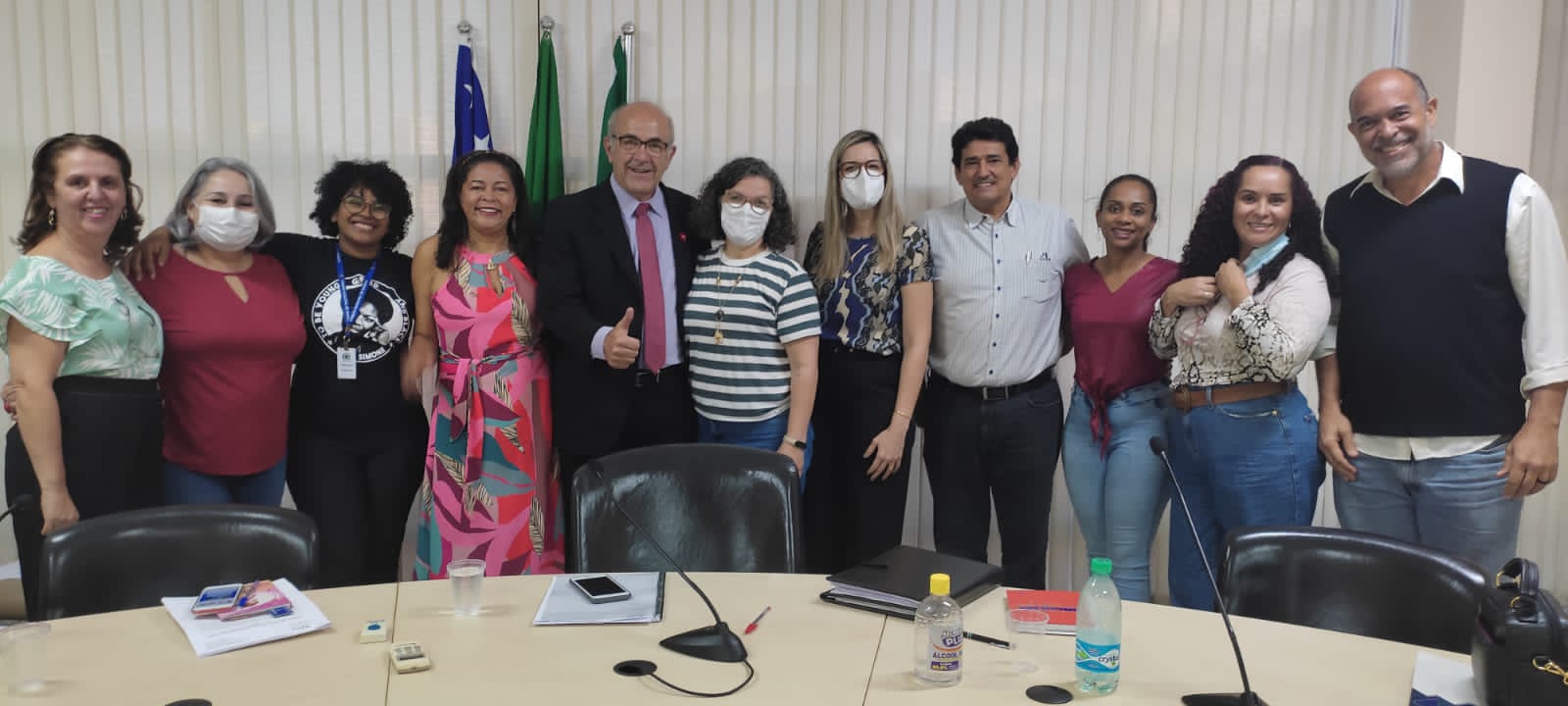 Comissão de Saúde e Assistência Social analisa condições de trabalho de assistentes sociais em Goiânia