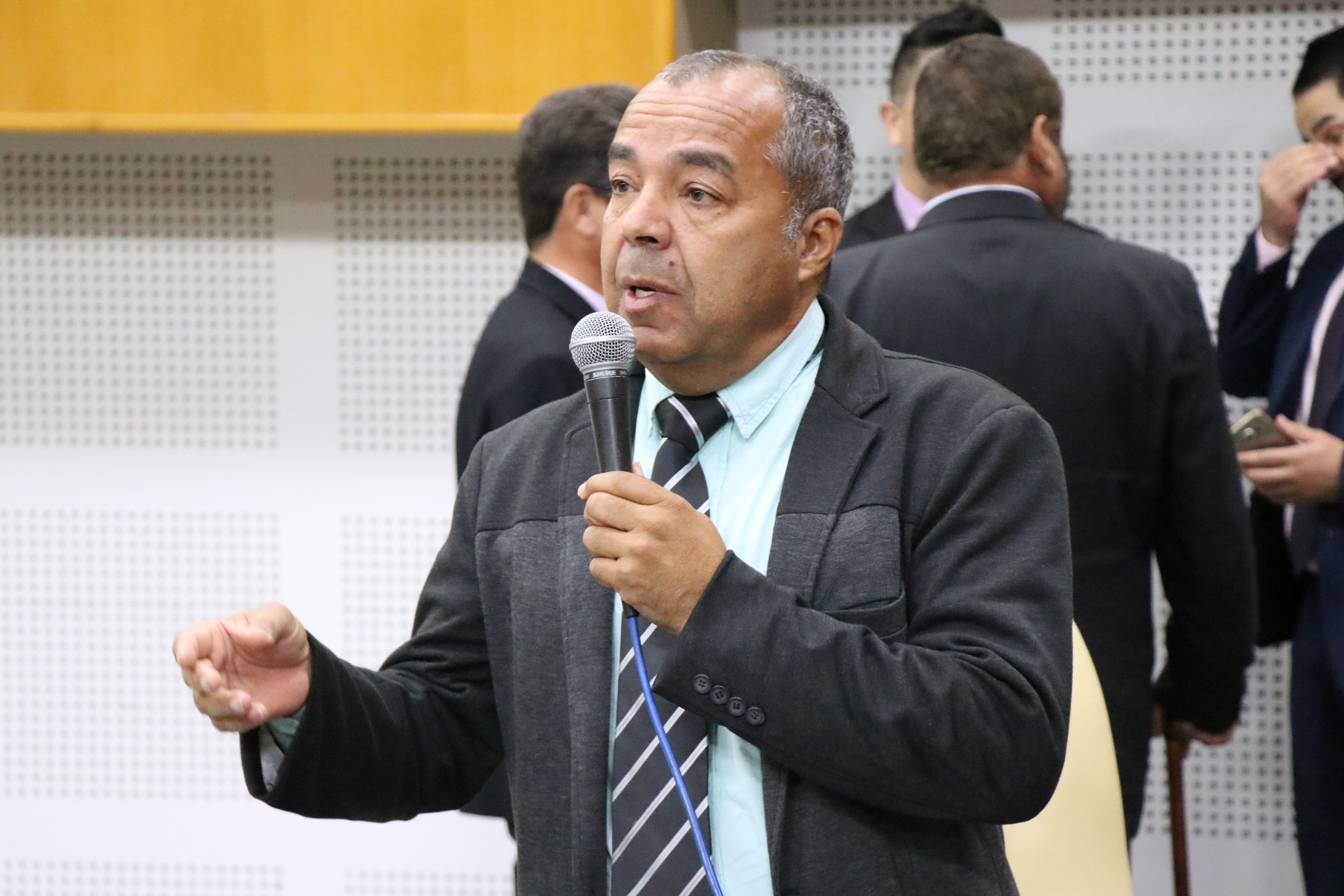 Emilson Pereira exige que os planos de saúde atendam devidamente as pessoas contaminadas com Covid-19