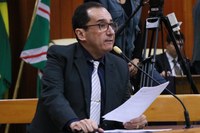 Kajuru apresenta pedido de afastamento do prefeito Iris Rezende