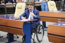 Plenário aprova vacinação domiciliar para pessoas com deficiência e para idosos