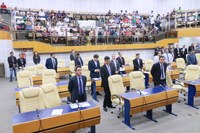 Na reabertura dos trabalhos legislativos, Câmara empossa cinco novos vereadores
