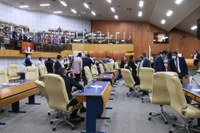 Plenário aprova criação de dois novos cargos para a Mesa Diretora 