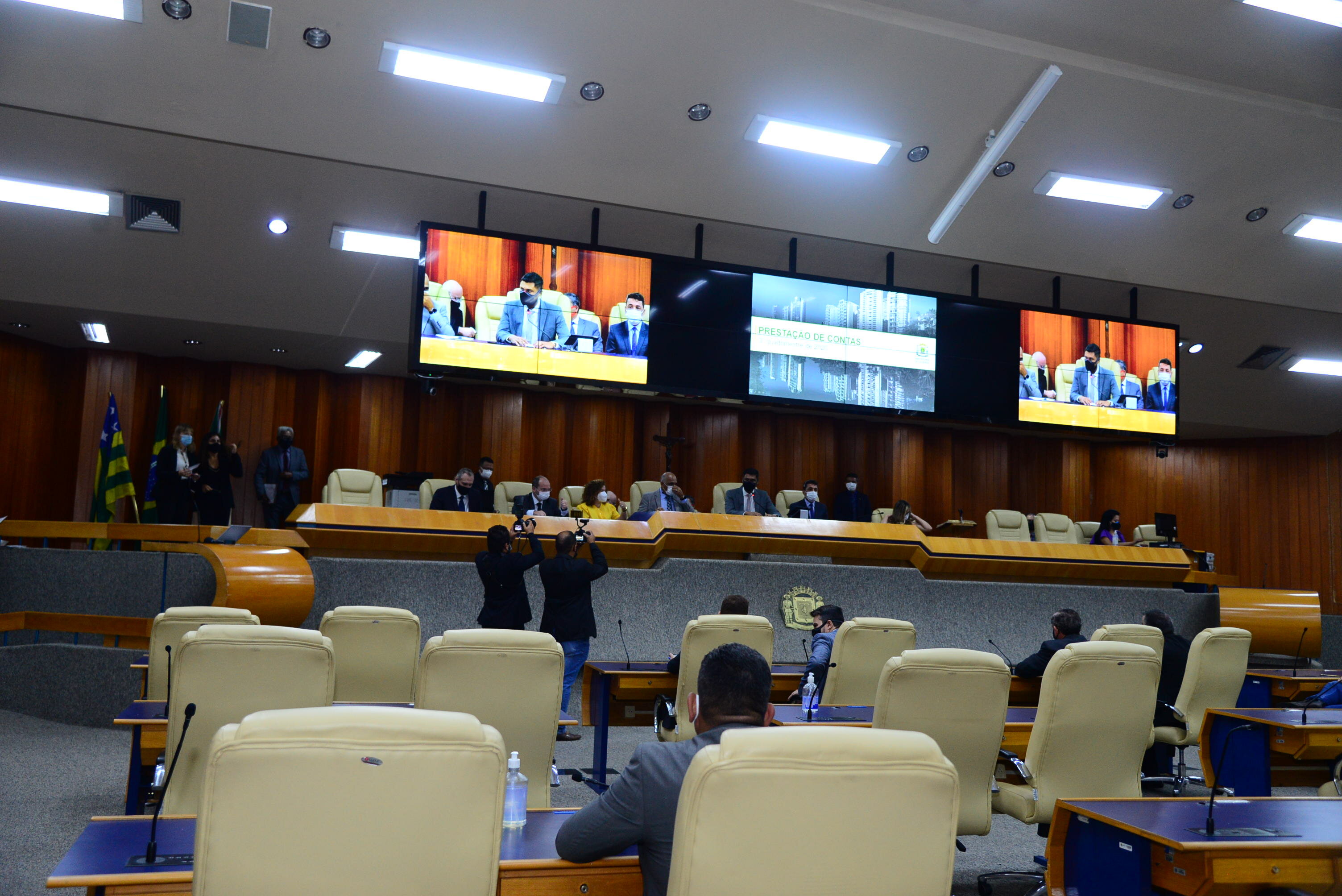 Plenário aprova em 1ª votação resolução que altera estrutura de gabinetes de vereadores