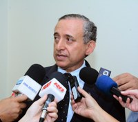  Presidente do Legislativo quer suspender  decretos do Prefeito 