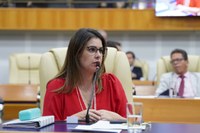 Vereadora aciona MP para apurar falta de testes de Covid-19 em profissionais da saúde de Goiânia