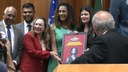 Câmara recebe prefeito e ministra em sessão comemorativa dos 90 anos de Goiânia